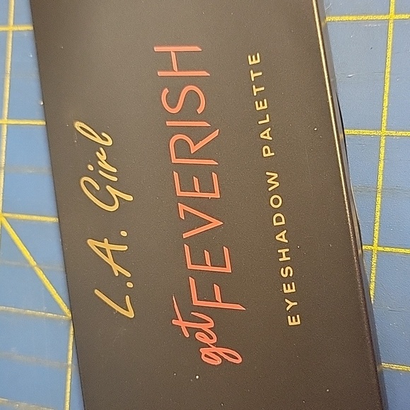 LA Girl Get Feverish Neutral Eyeshadow Palette - Picture 4 of 6
